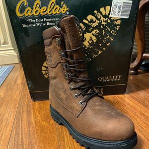 Cabelas boots brand new never worn